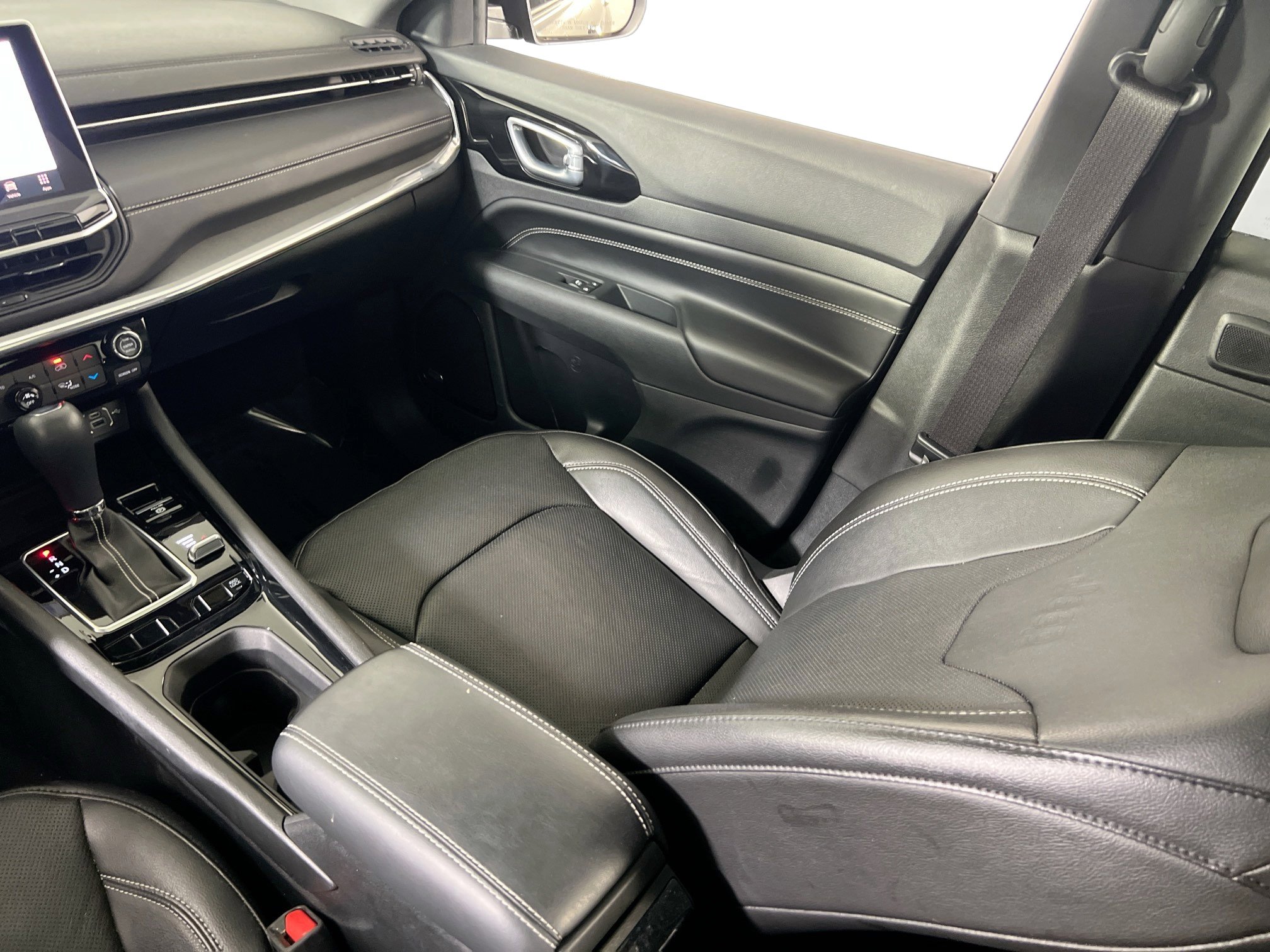Used 2022 Jeep Compass High Altitude image 25