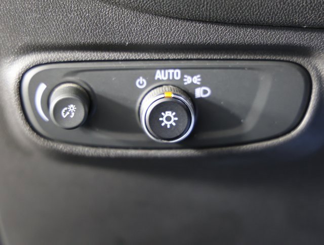 Used 2019 Chevrolet Equinox LT image 23