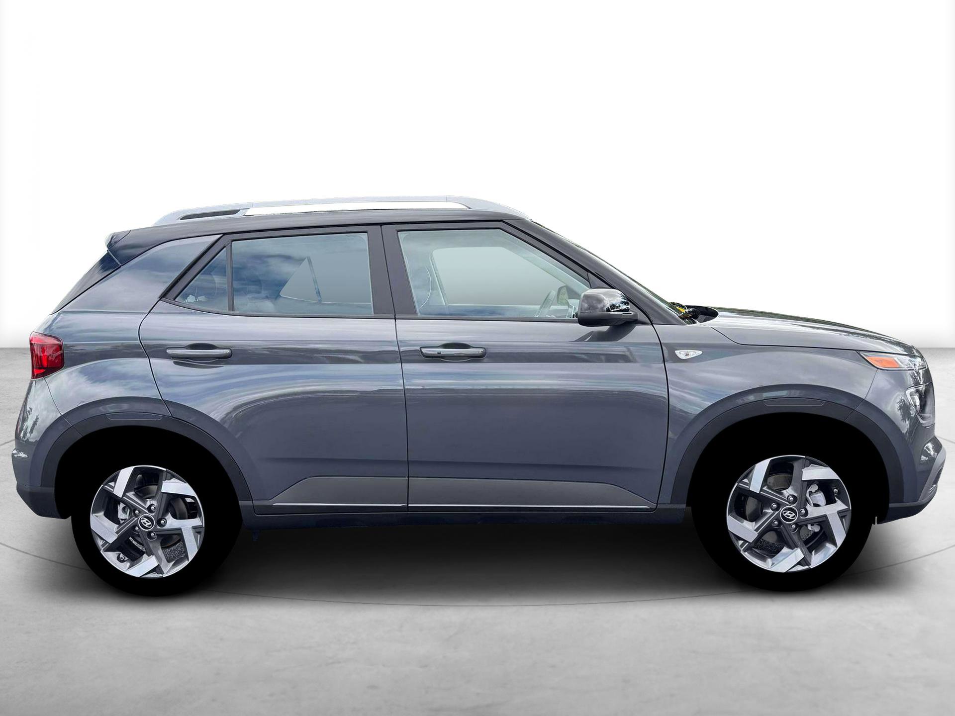 New 2026 Hyundai Venue SEL FWD image 9