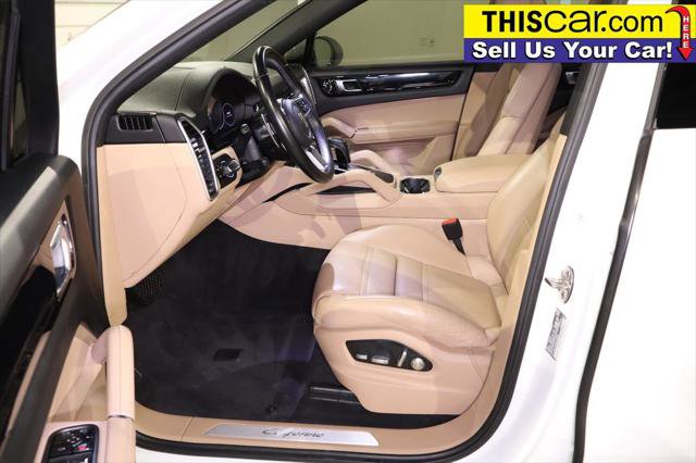 Used 2021 Porsche Cayenne Coupe AWD/4WD image 23