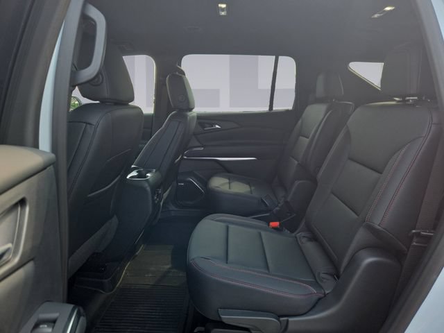 Used 2026 Chevrolet Traverse Z71 w/ Enhanced Driving Package AWD/4WD image 16