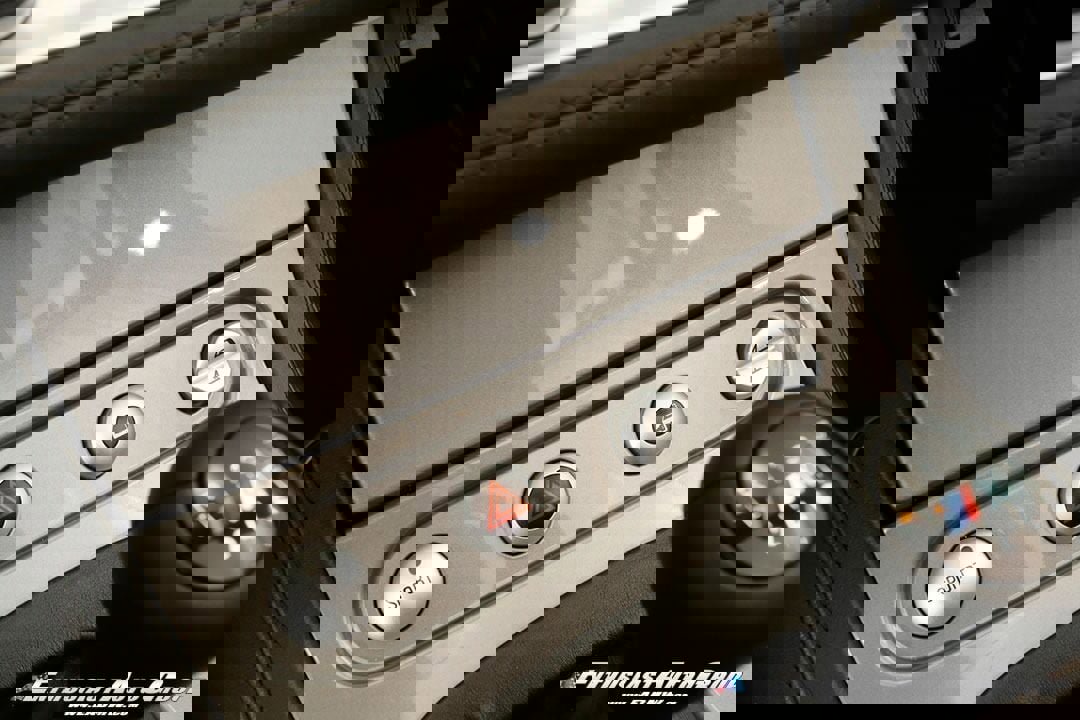 Used 2002 BMW Z8 image 82