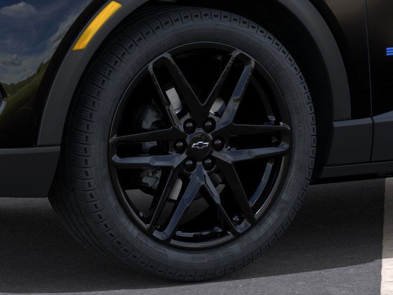 New 2026 Chevrolet Equinox EV LT w/ LPO, Blackout Package FWD image 10