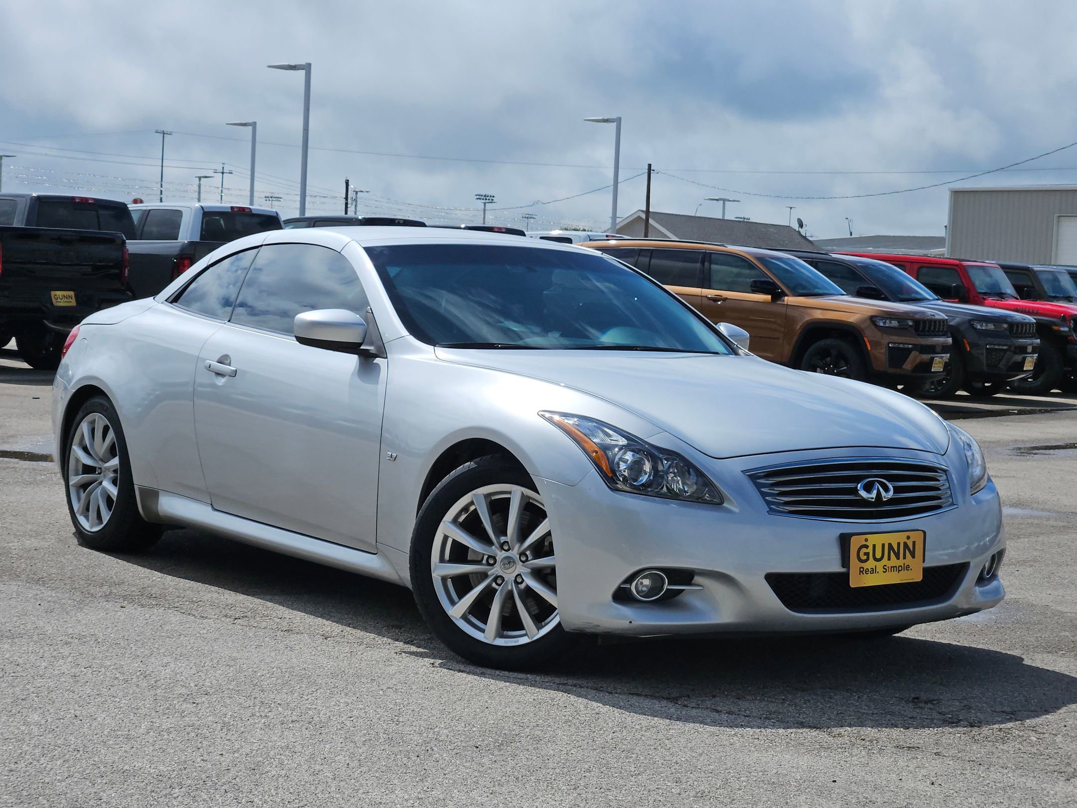 Used 2014 INFINITI Q60 Convertible w/ Premium Package