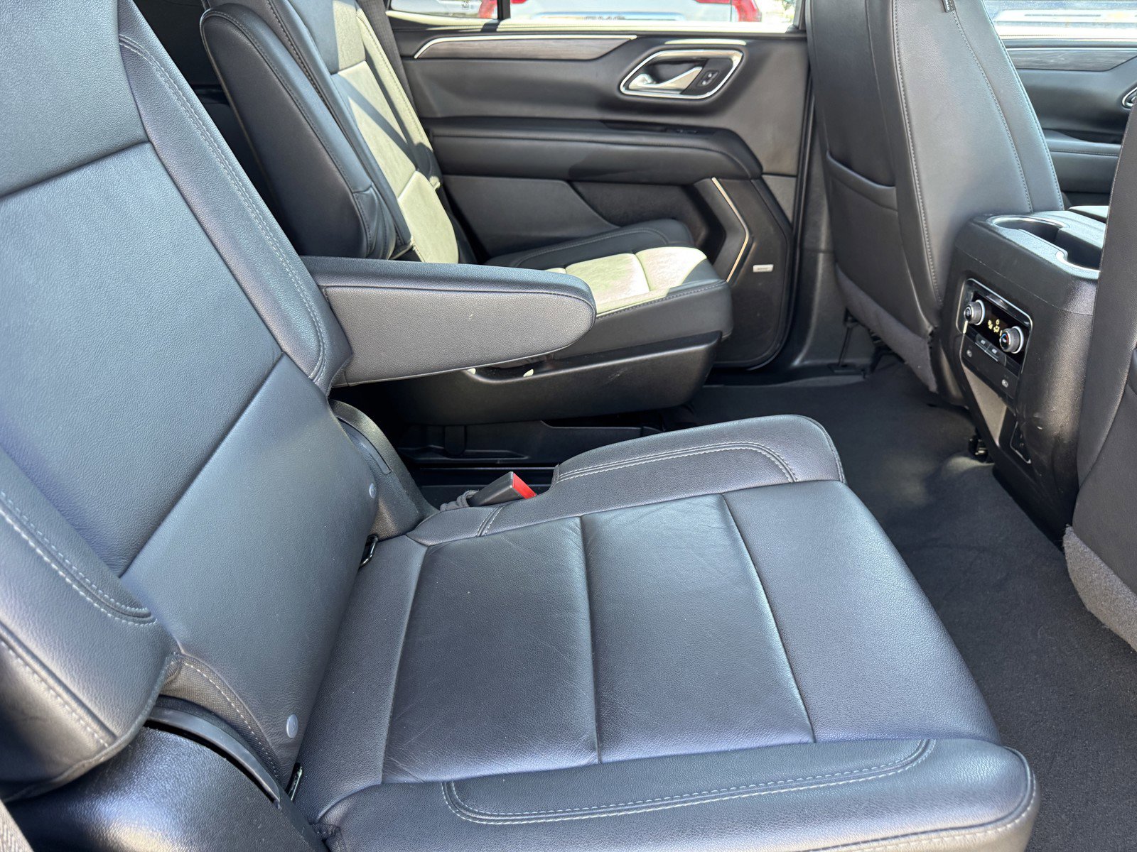 Used 2024 Chevrolet Tahoe LT image 10