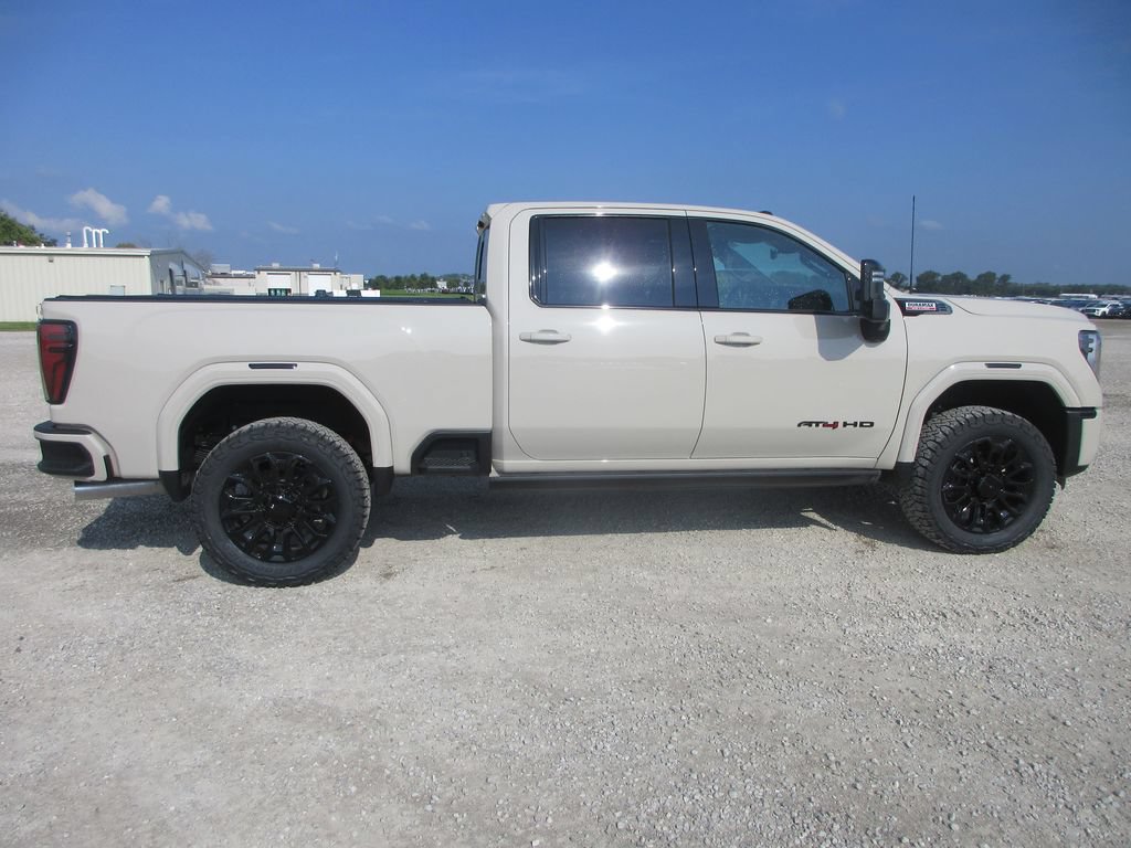 New 2026 GMC Sierra 3500 AT4 w/ AT4 Premium Plus Package AWD/4WD image 3
