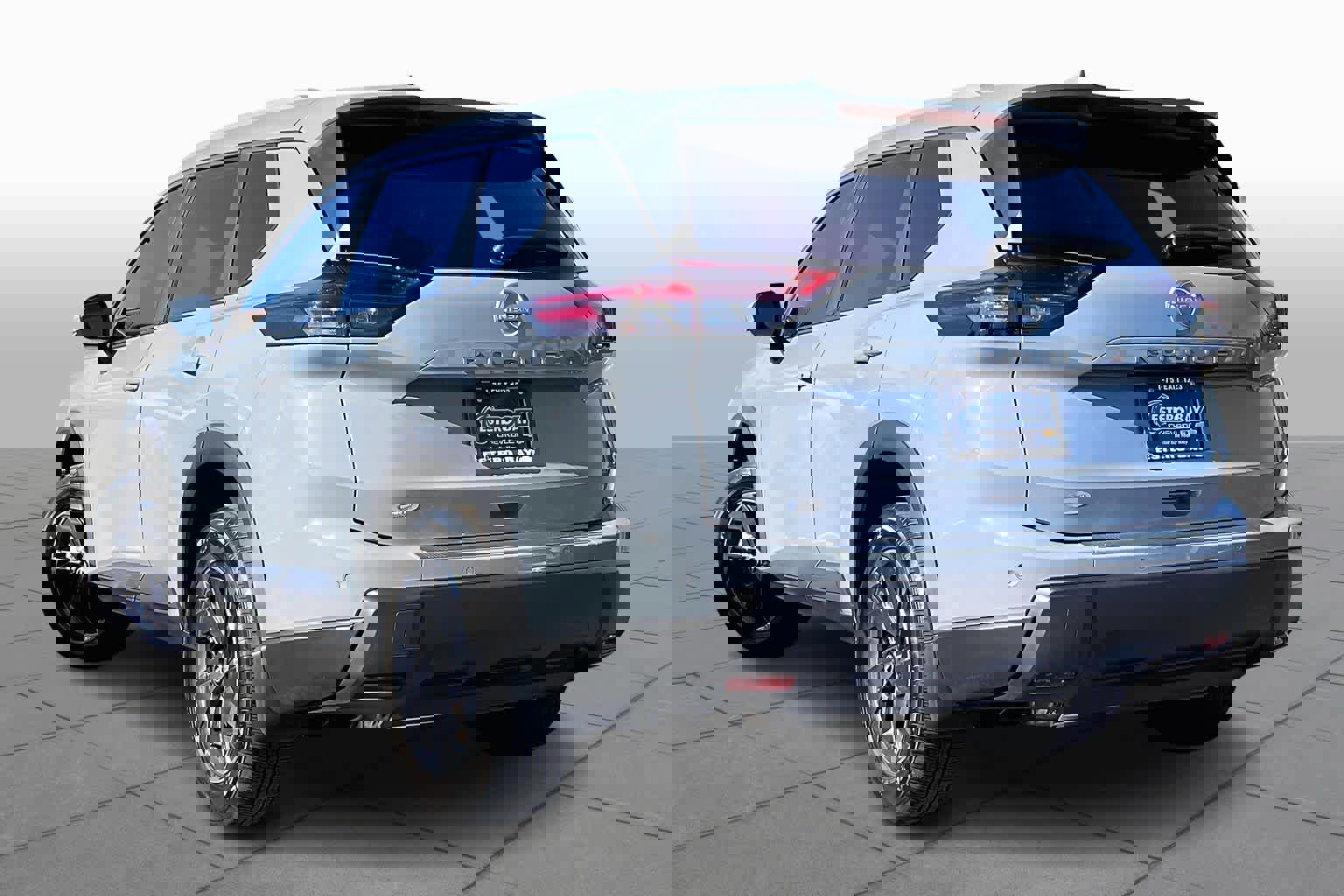 Used 2026 Nissan Rogue SV w/ SV Premium Package image 12