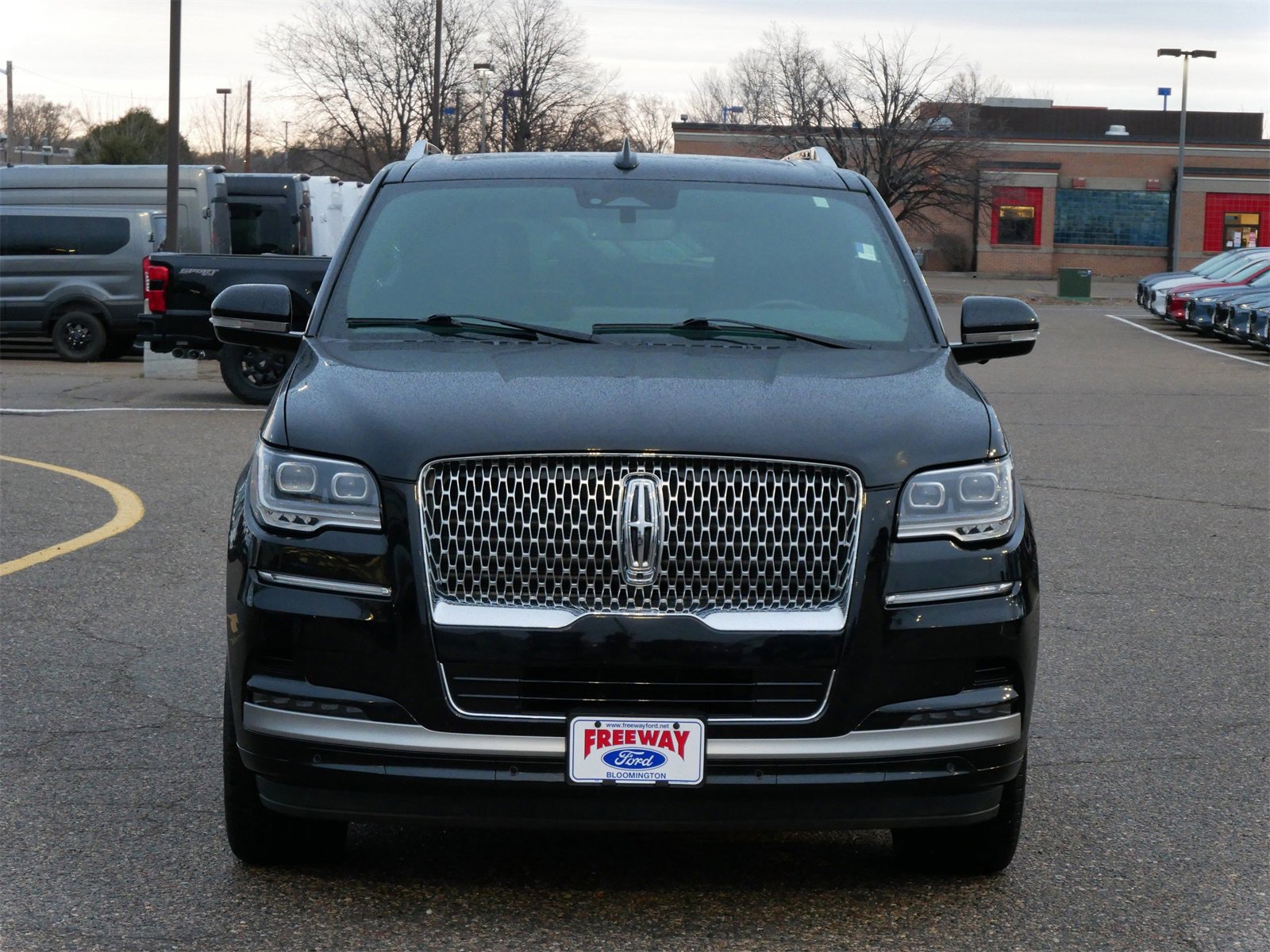 Used 2024 Lincoln Navigator Premiere image 7
