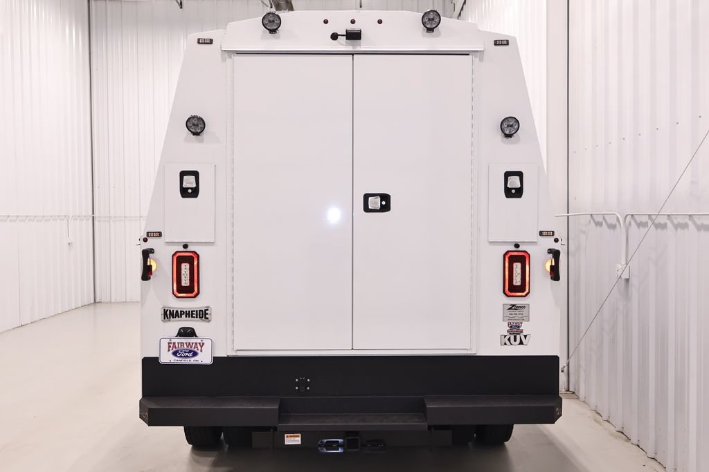 New 2026 Ford F550 4x4 Regular Cab Super Duty image 9