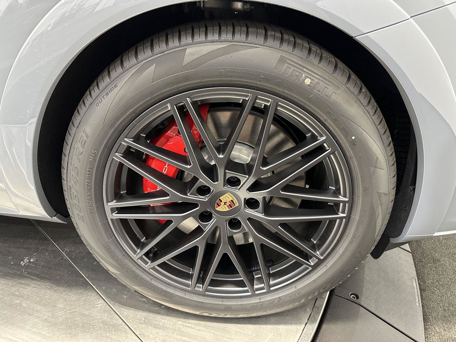 New 2026 Porsche Cayenne GTS AWD/4WD image 12