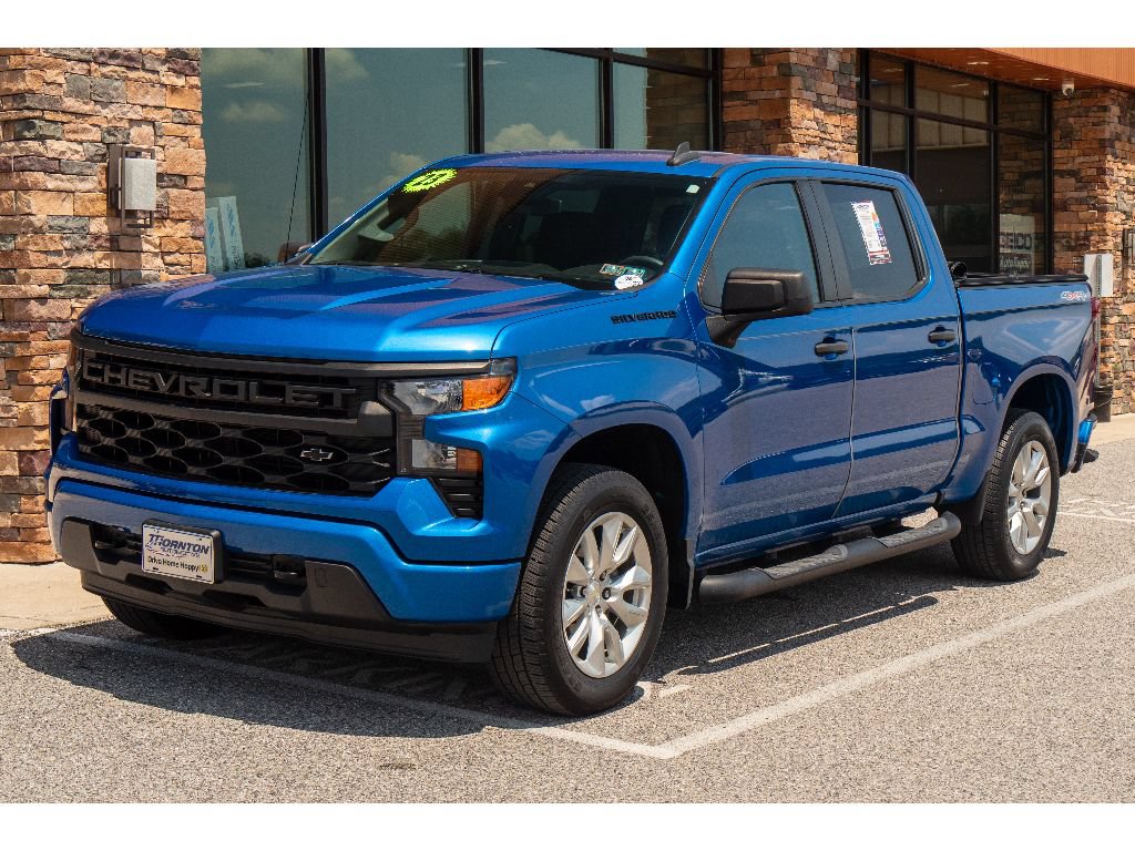 Used 2023 Chevrolet Silverado 1500 Custom w/ LPO, Dark Essentials Package AWD/4WD image 7