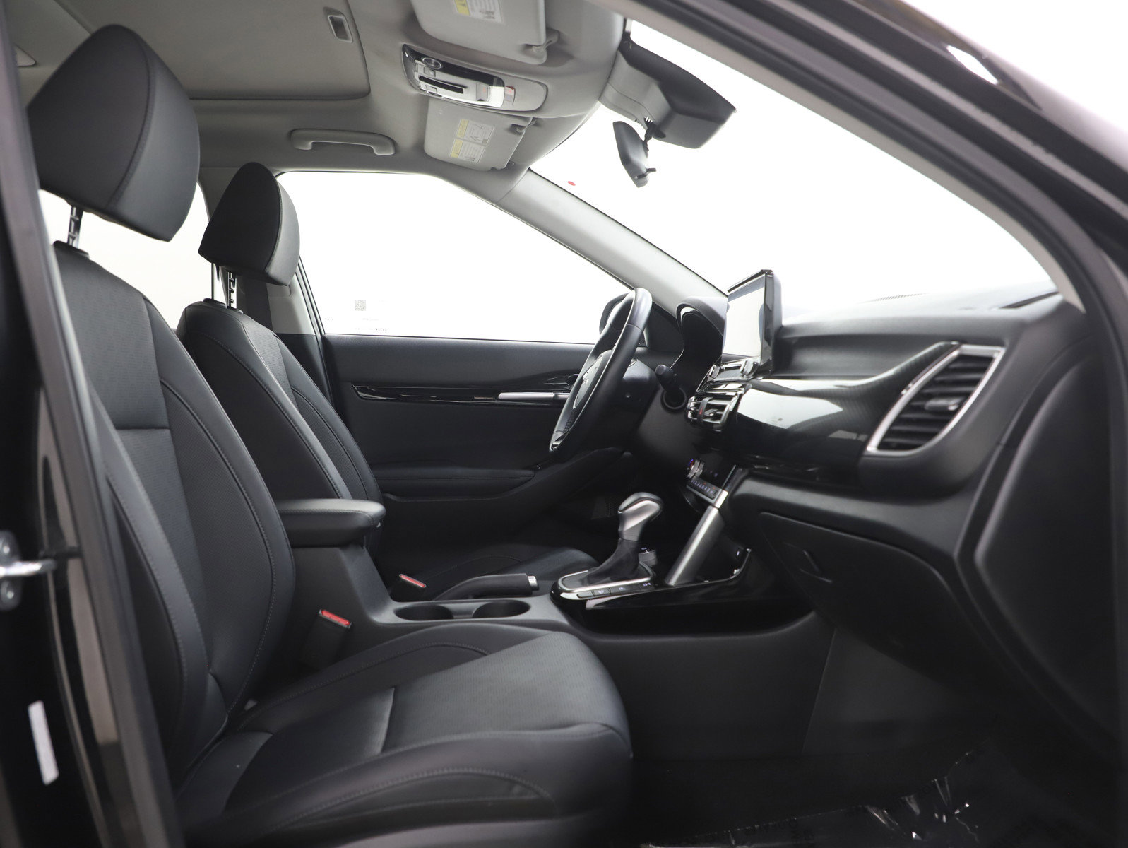 Used 2023 Kia Seltos EX image 12