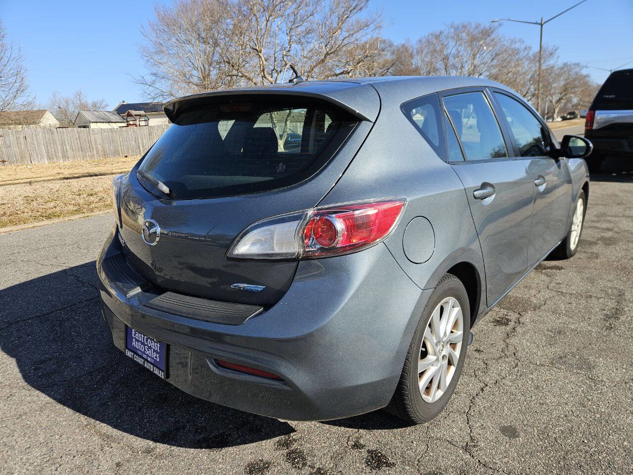 Used 2012 MAZDA MAZDA3 i Touring image 6
