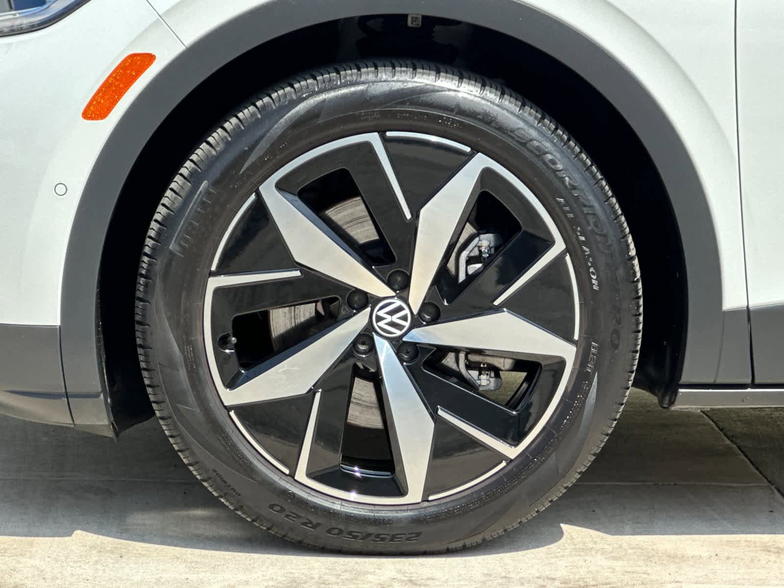 Used 2023 Volkswagen ID.4 Pro S image 26