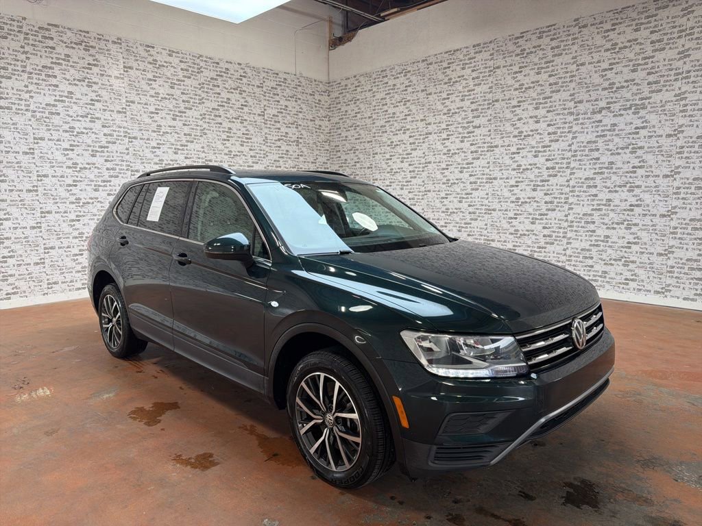 Used 2019 Volkswagen Tiguan SE FWD image 1