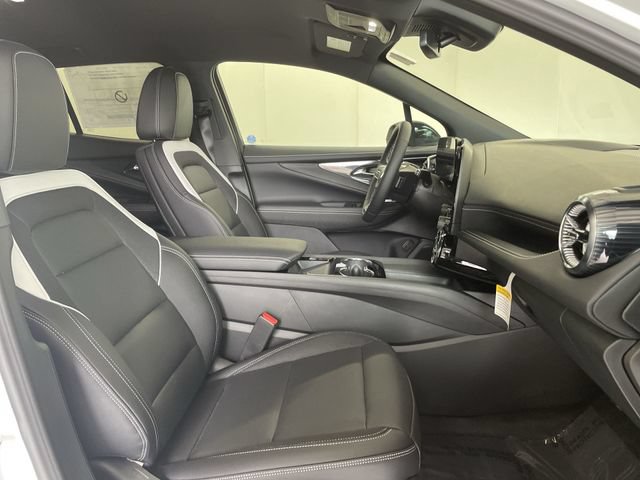 New 2025 Chevrolet Blazer EV LT AWD/4WD image 24
