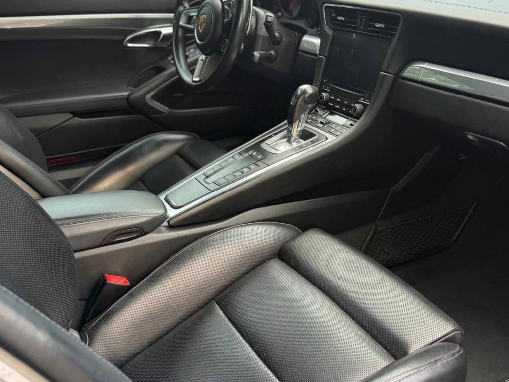 Used 2017 Porsche 911 Carrera S RWD image 9