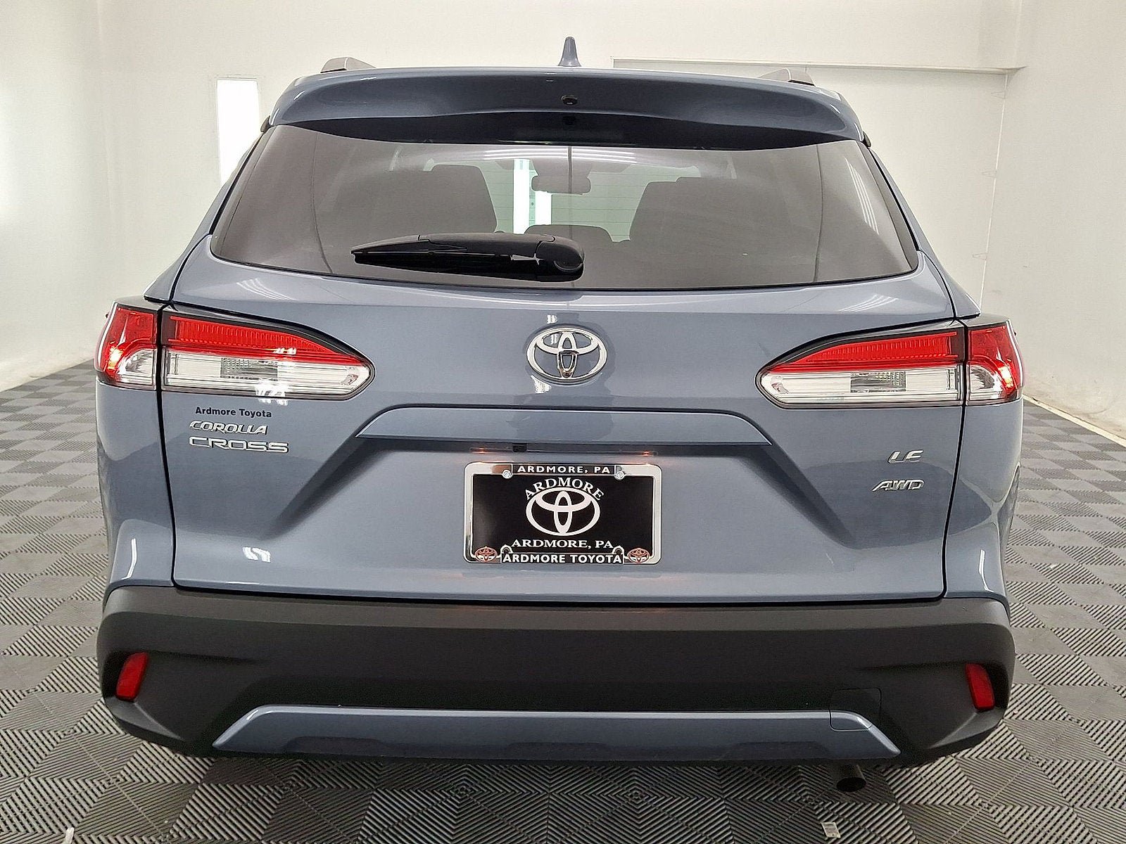 Certified 2024 Toyota Corolla Cross LE AWD/4WD image 14