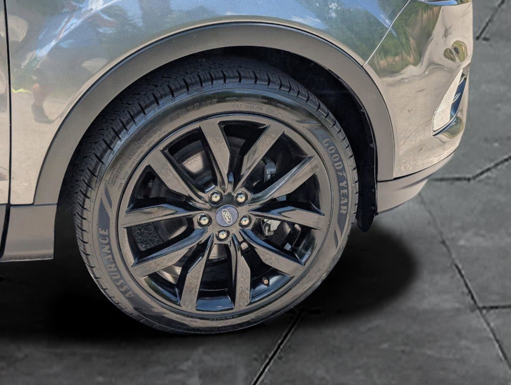 Used 2019 Ford Escape SE image 11