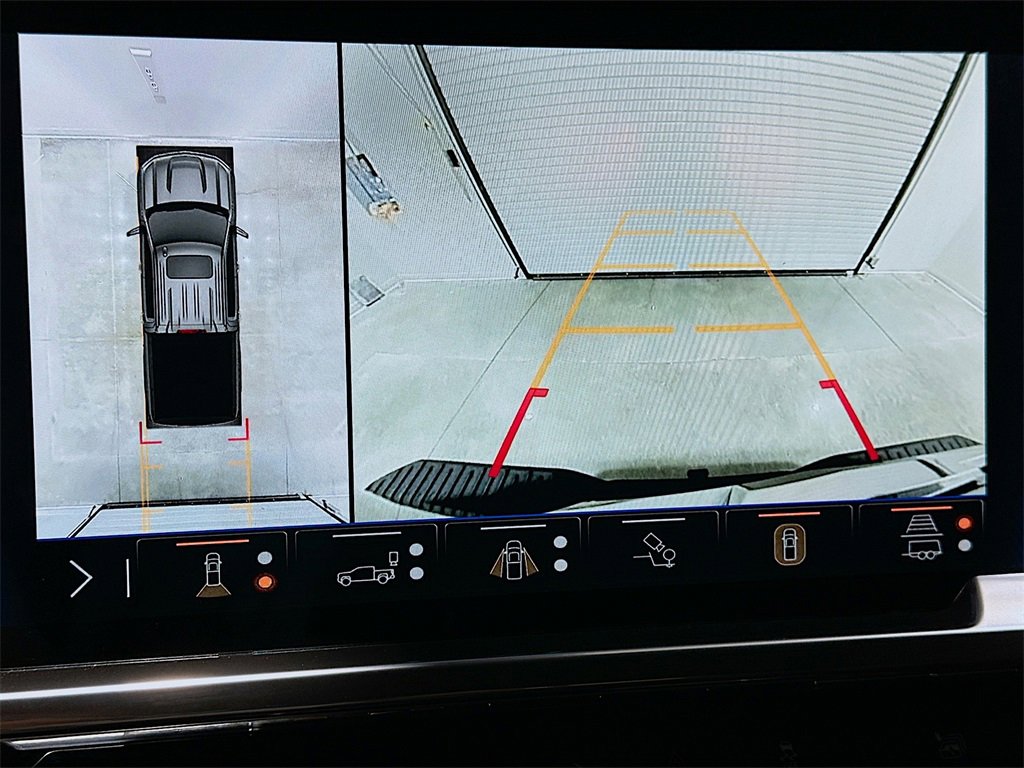 Used 2024 Chevrolet Silverado 1500 High Country w/ Technology Package image 14