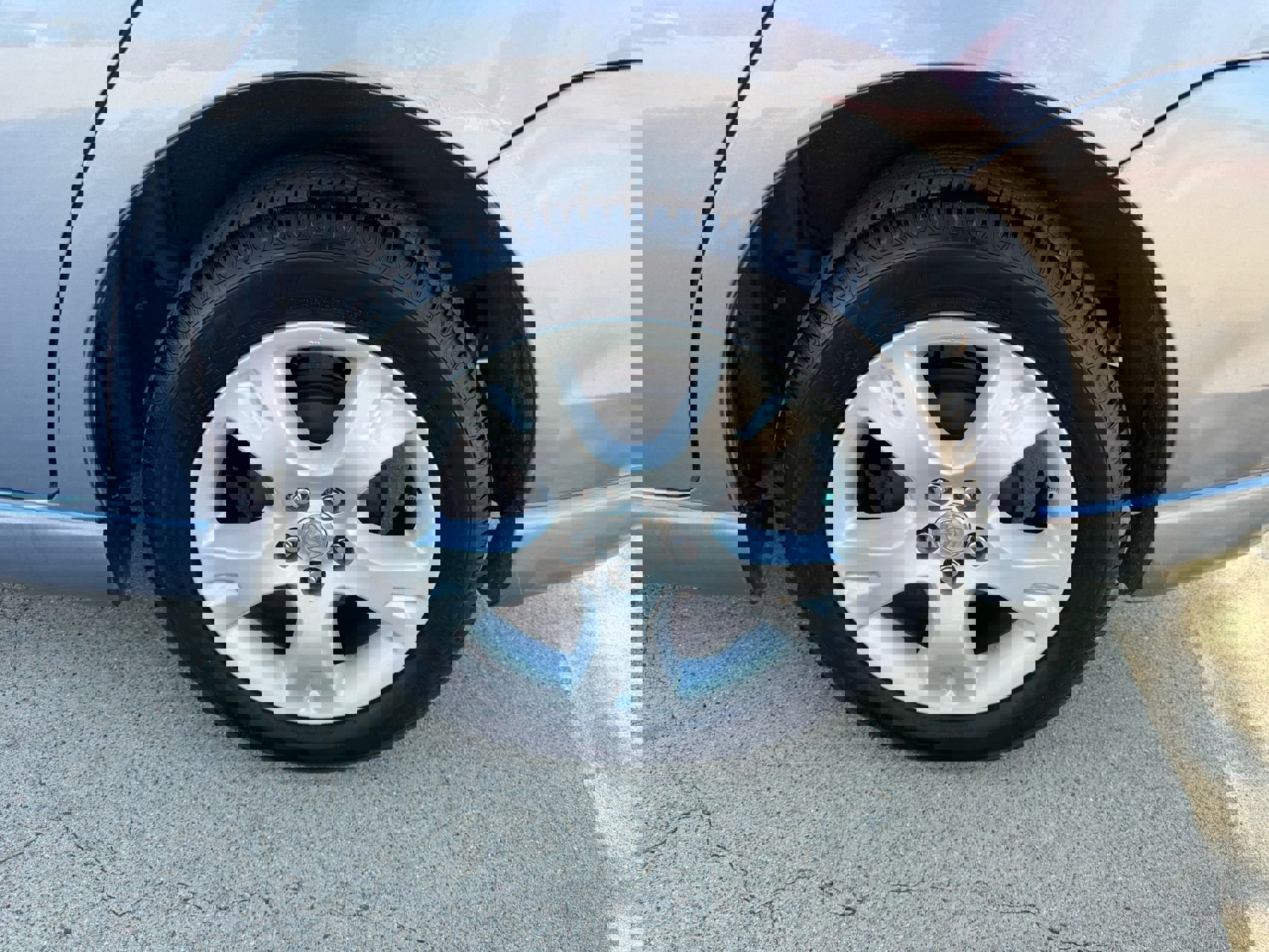 Used 2007 Toyota Matrix XR image 10