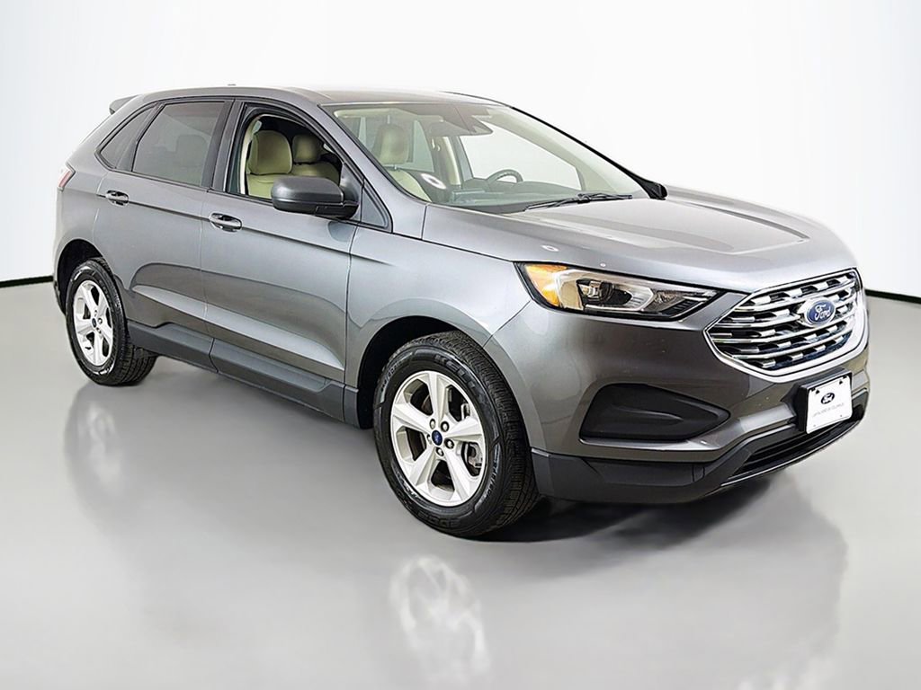Used 2022 Ford Edge SE image 35