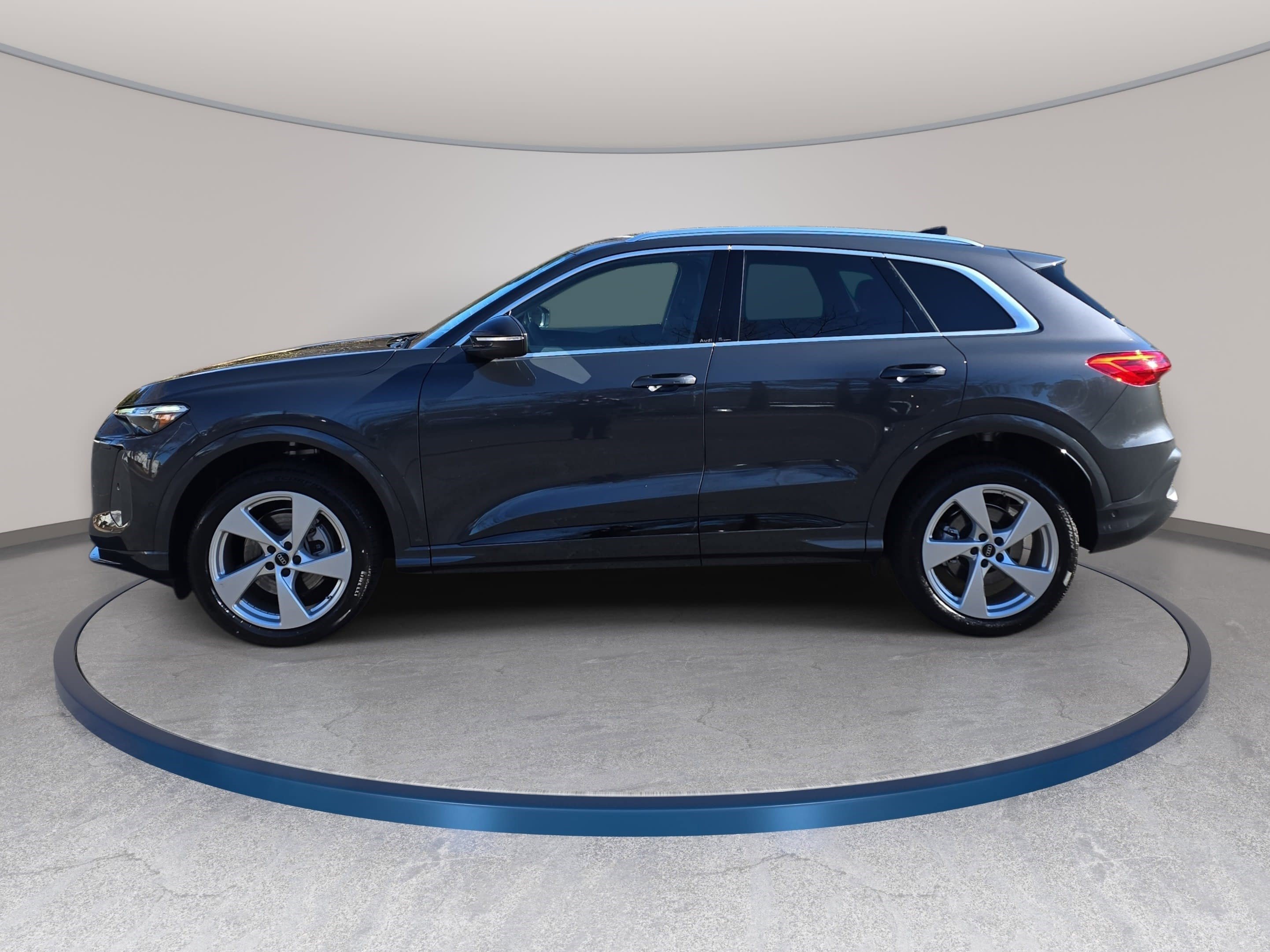 New 2025 Audi Q5 Premium Plus image 8