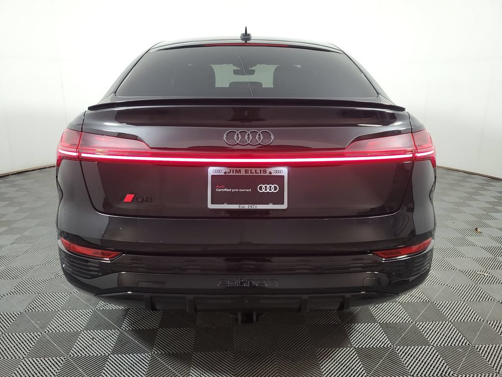 Used 2024 Audi Q8 e-tron Prestige w/ Prestige Package AWD/4WD image 5