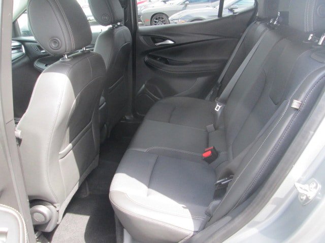 Used 2025 Buick Encore GX Preferred AWD/4WD image 10