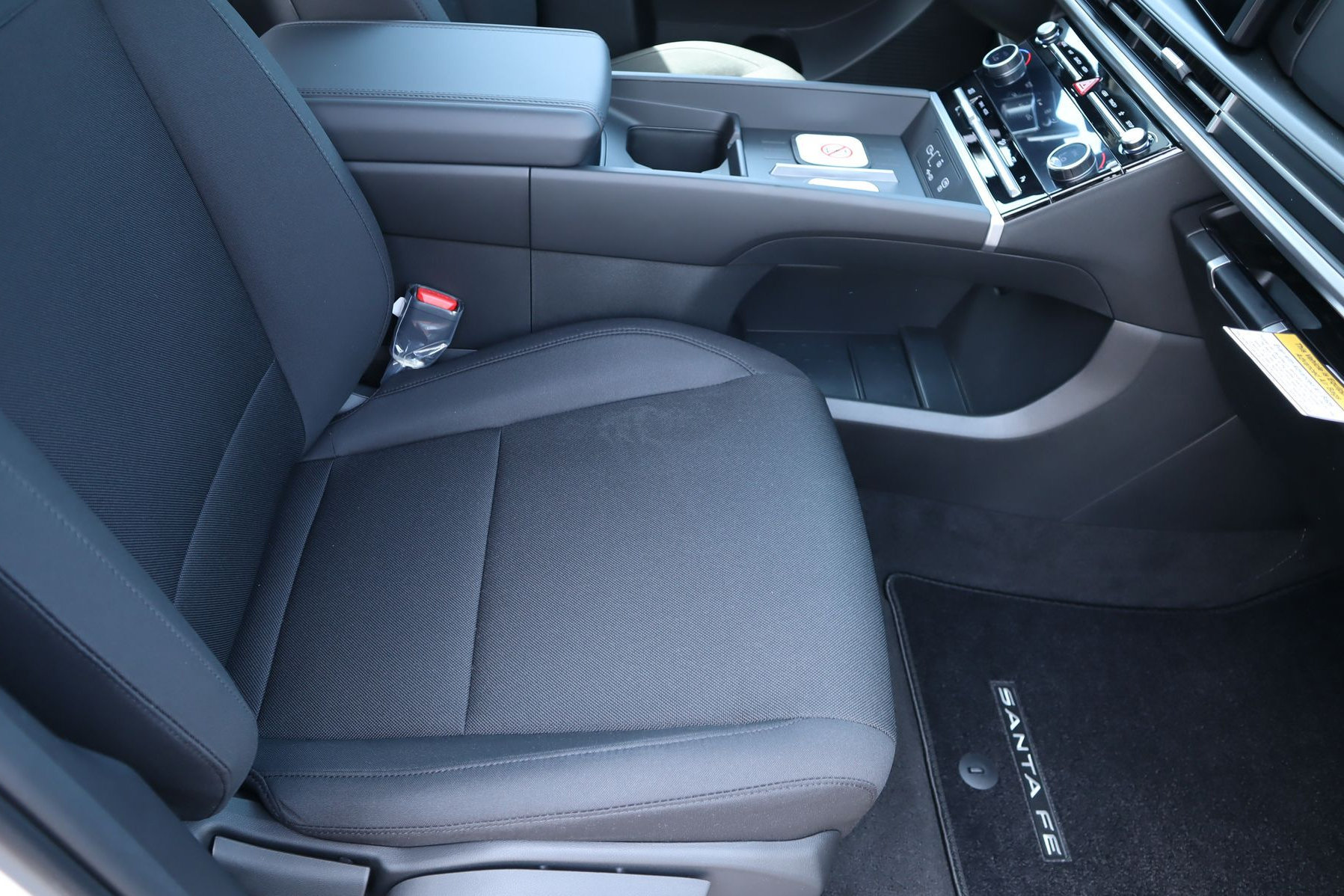 New 2026 Hyundai Santa Fe SE FWD image 18