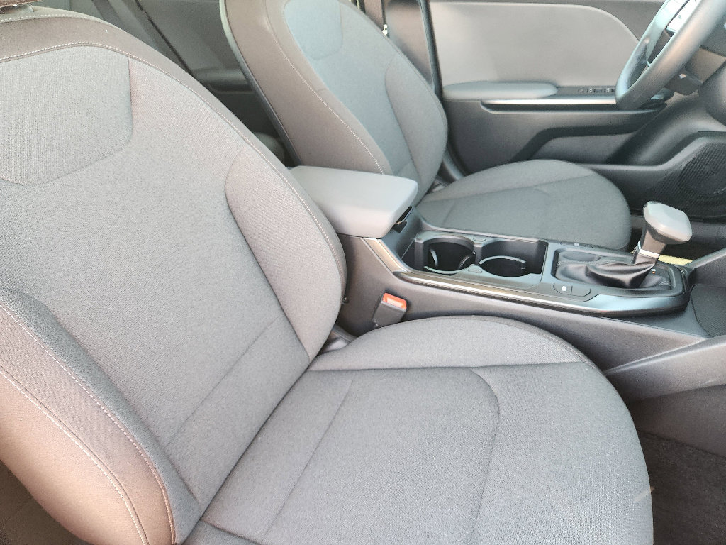 New 2025 Kia K4 LXS image 10