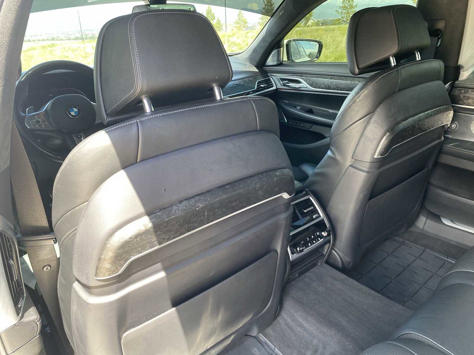 Used 2021 BMW 750i xDrive w/ Luxury Rear Seating Package AWD/4WD image 33