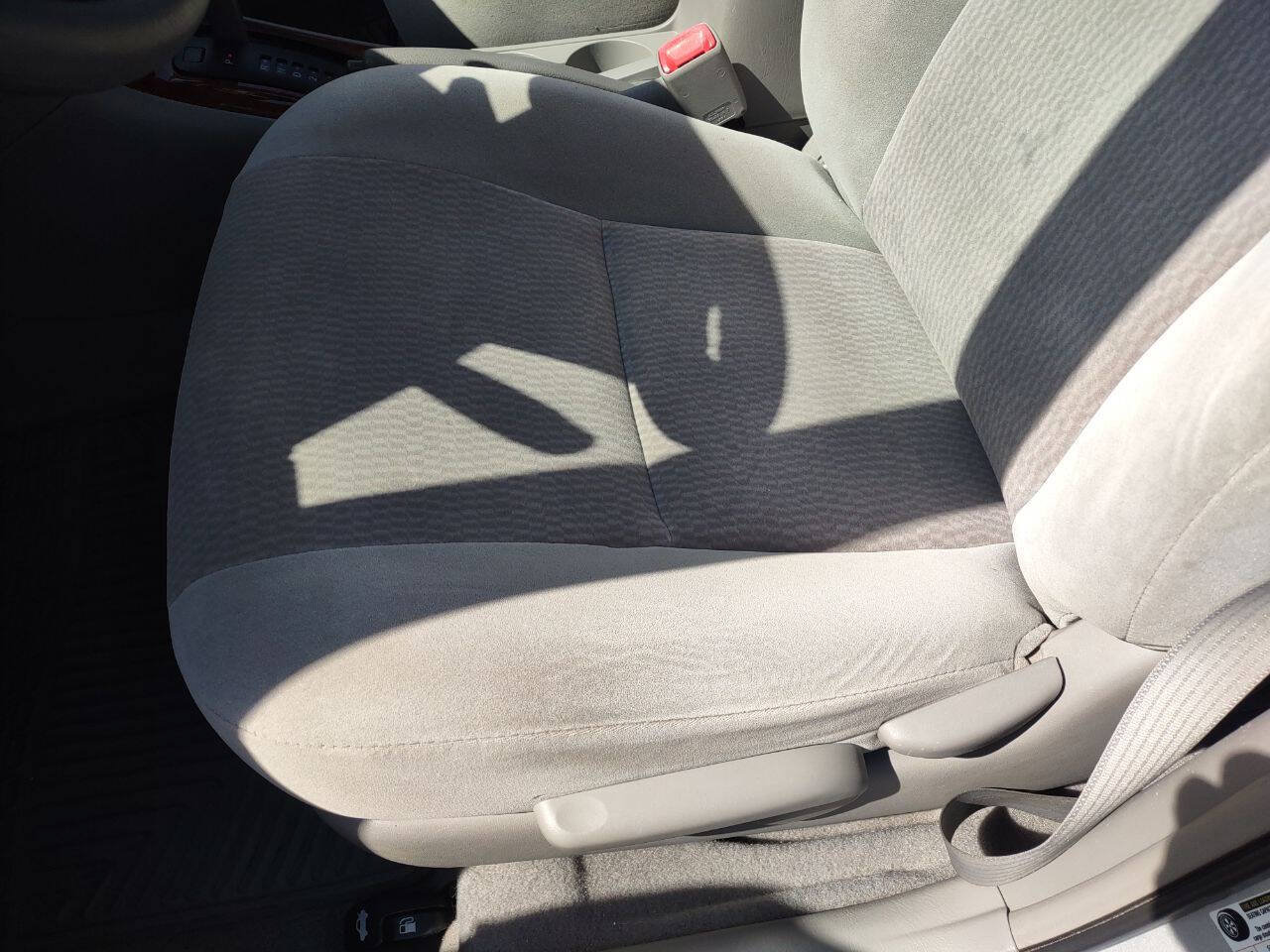 Used 2008 Toyota Corolla LE FWD image 10