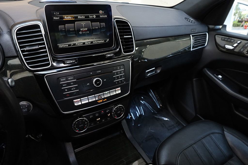 Used 2017 Mercedes-Benz GLS 450 4MATIC image 9