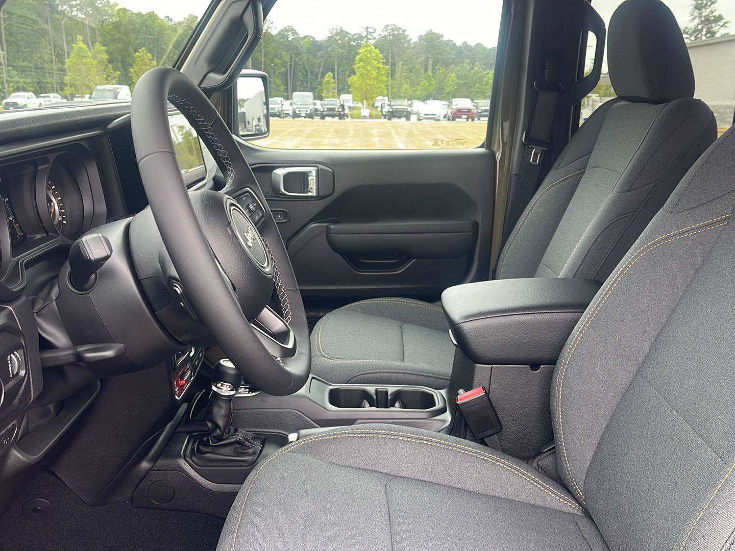 New 2026 Jeep Gladiator Sport AWD/4WD image 14