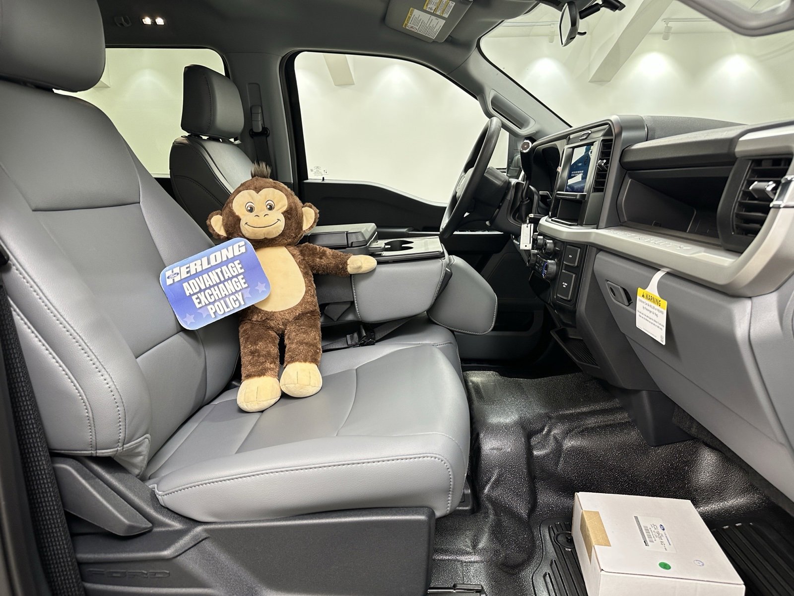 New 2025 Ford F350 XL w/ XL Chrome Package image 17