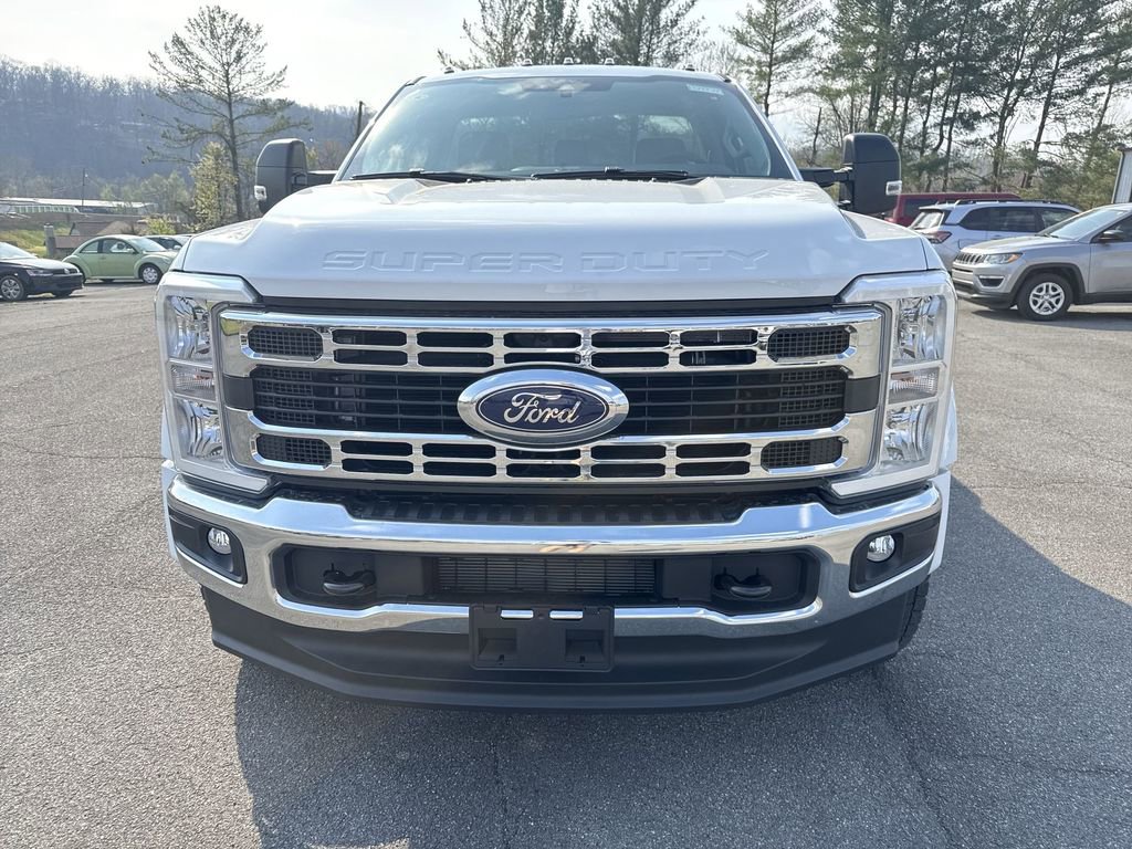 New 2026 Ford F450 XLT AWD/4WD image 2