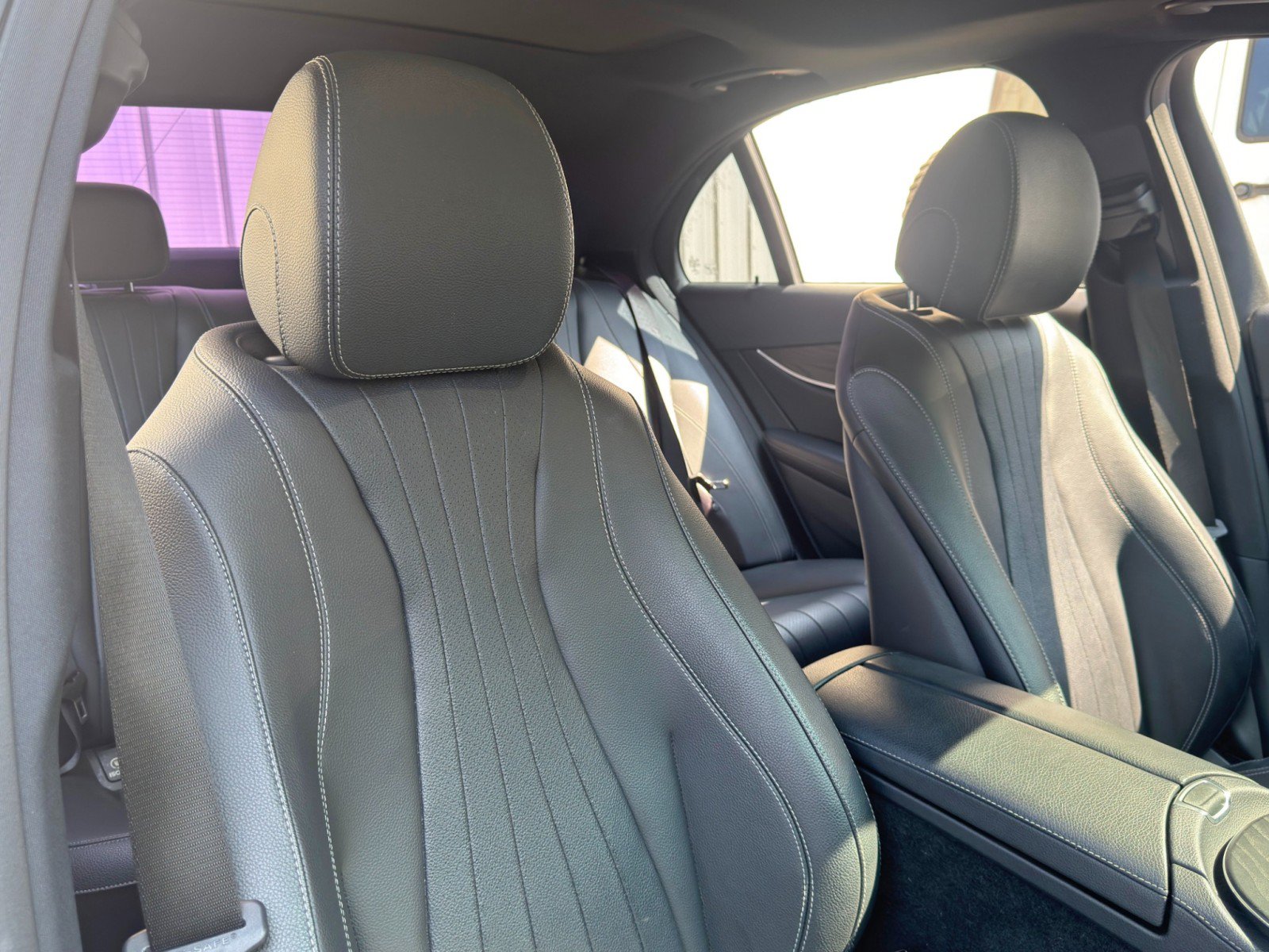 Used 2022 Mercedes-Benz E 350 Sedan w/ AMG Line Exterior image 41