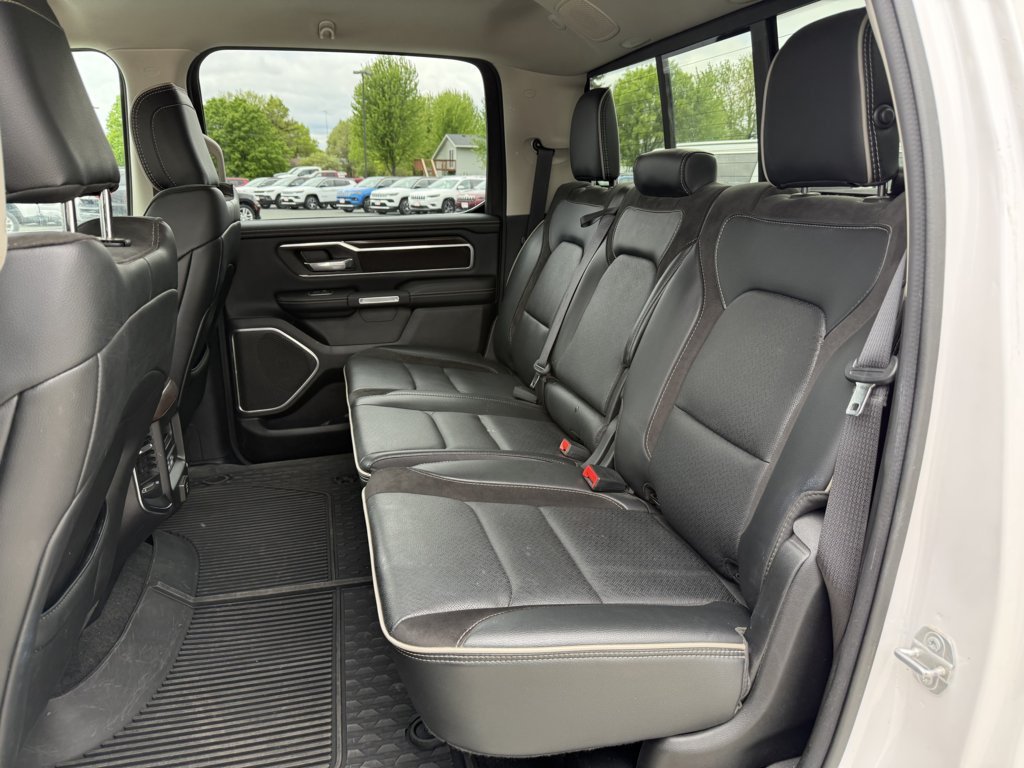Used 2022 RAM 1500 Laramie AWD/4WD image 14