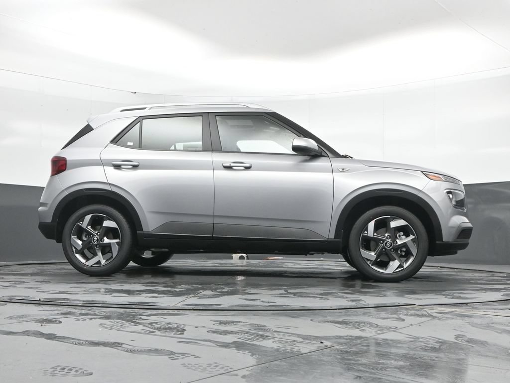 New 2026 Hyundai Venue SEL FWD image 42
