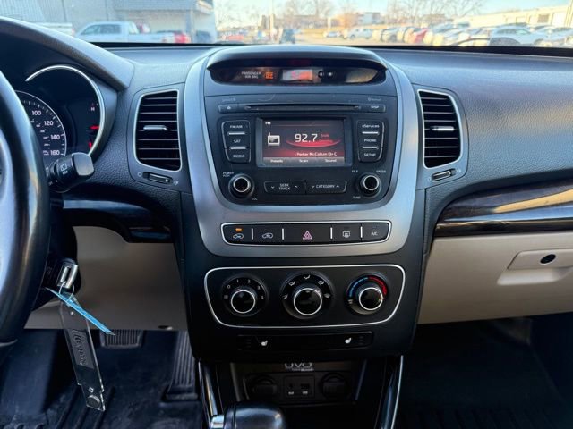 Used 2014 Kia Sorento LX image 10