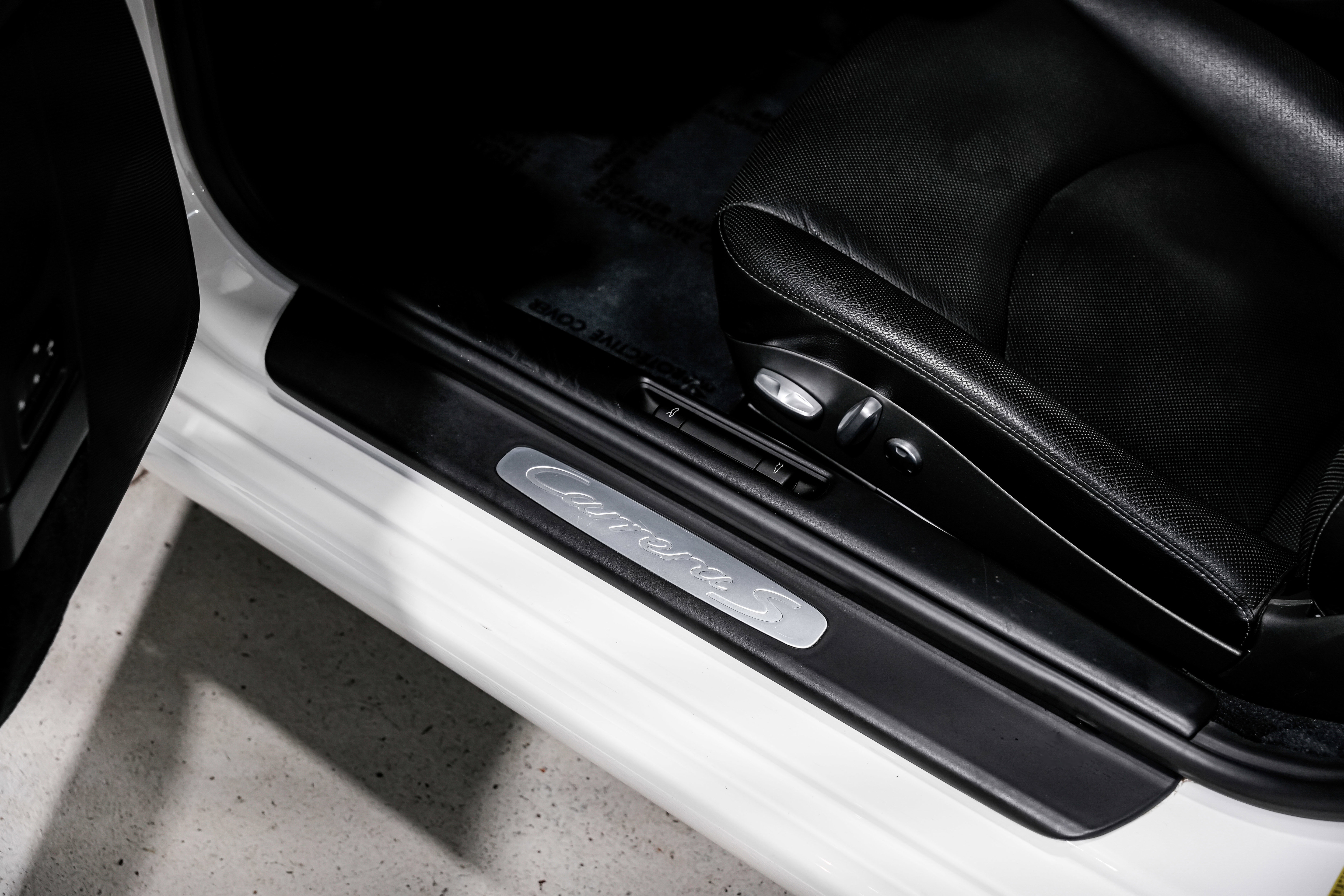 Used 2011 Porsche 911 Carrera S image 21