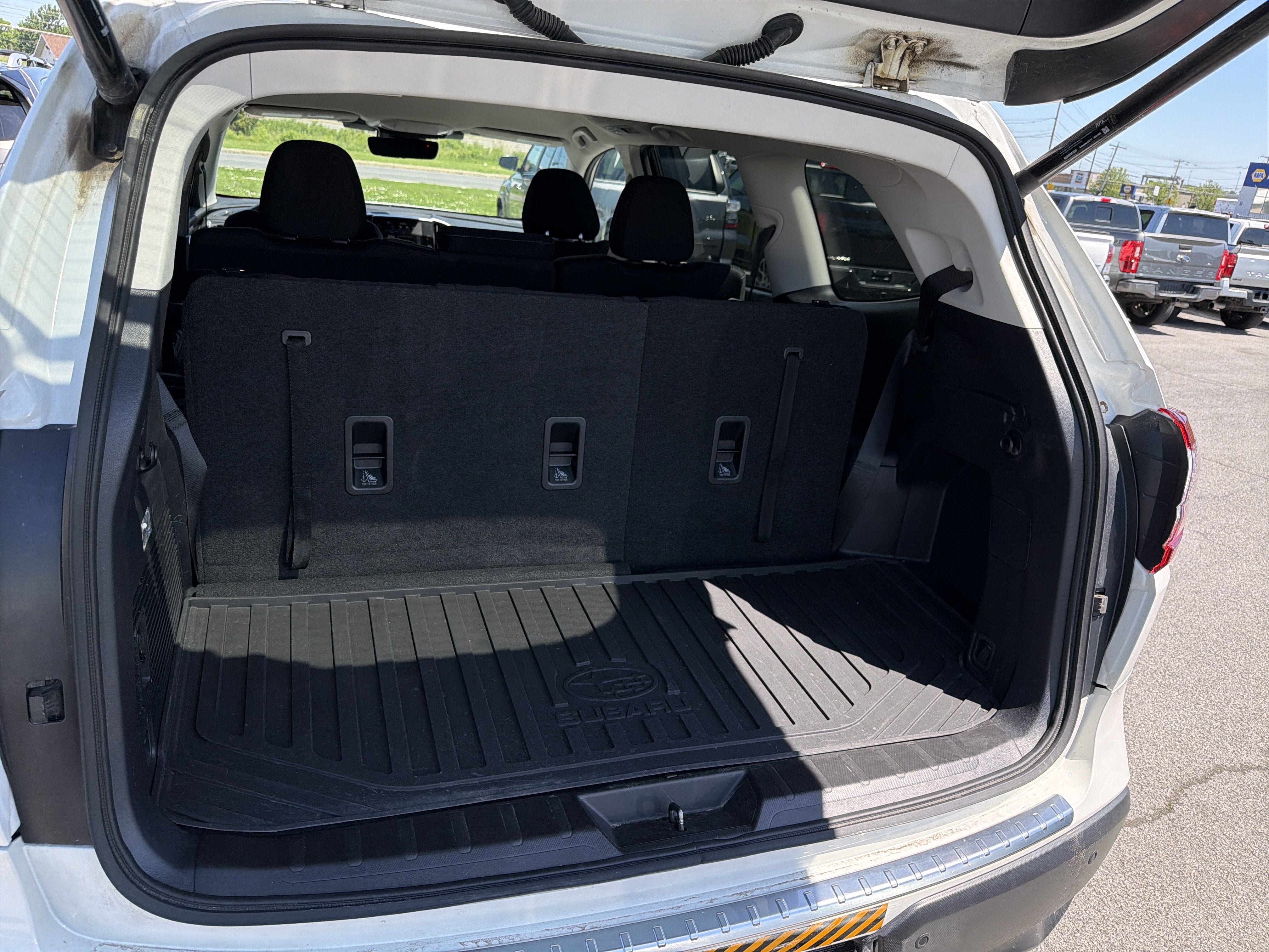Used 2024 Subaru Ascent Premium w/ Convenience Package AWD/4WD image 24