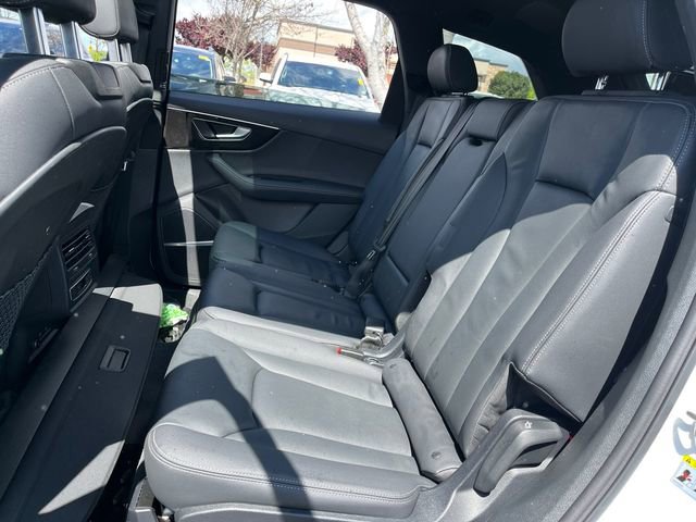 Used 2025 Audi Q7 2.0T Premium Plus w/ Premium Plus Package AWD/4WD image 11