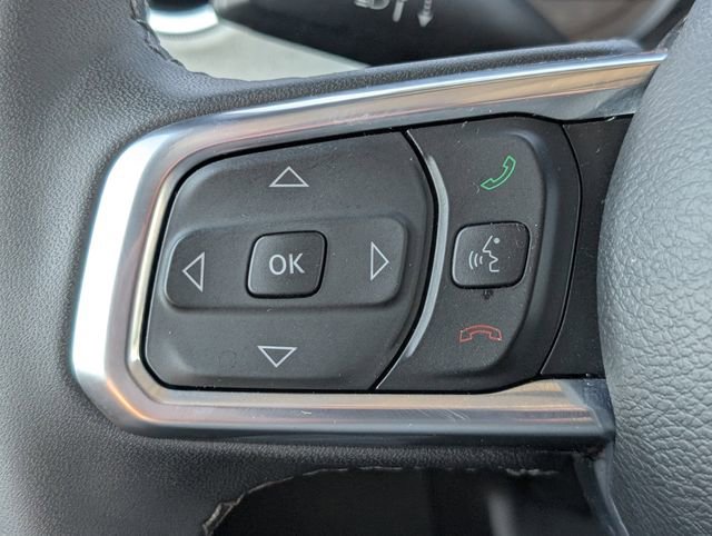 Used 2025 Jeep Wrangler Unlimited Sahara AWD/4WD image 21