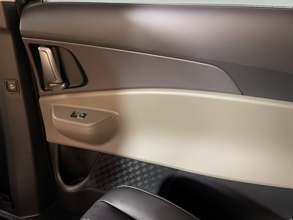 New 2026 Kia Carnival EX FWD image 29