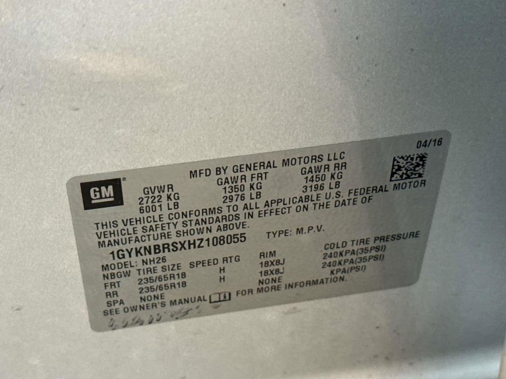 Used 2017 Cadillac XT5 Luxury w/ Driver Awareness Package FWD image 17