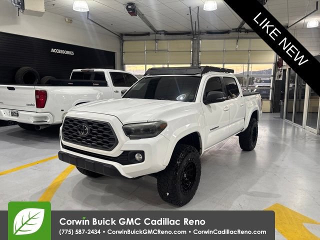 Used 2023 Toyota Tacoma SR5 w/ Technology Package AWD/4WD image 1