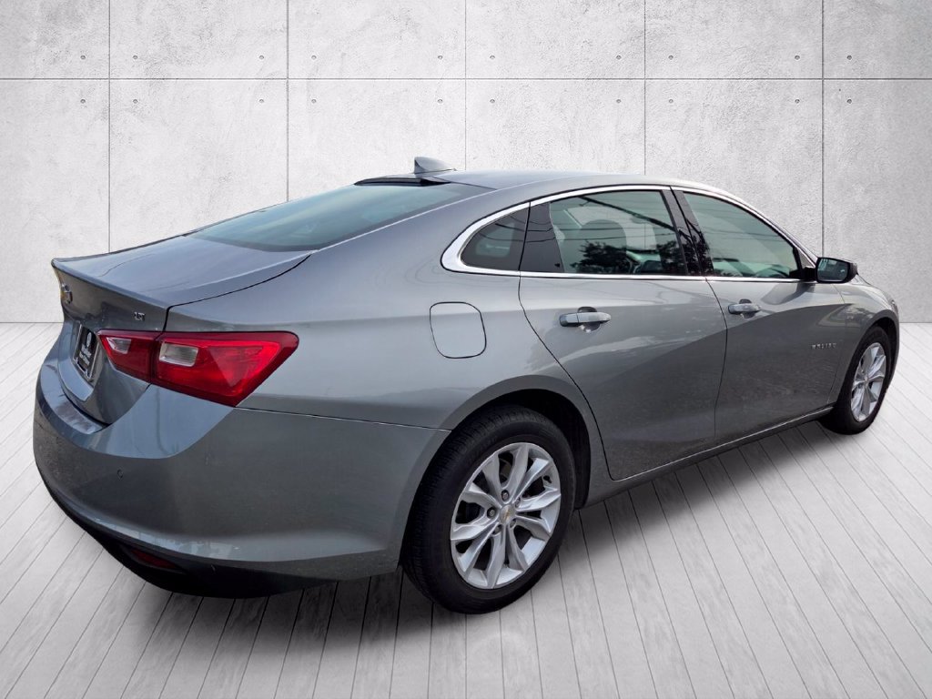 Used 2025 Chevrolet Malibu LT FWD image 5