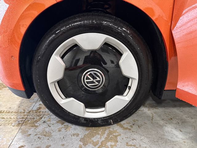 New 2025 Volkswagen ID. Buzz Pro S Plus image 29